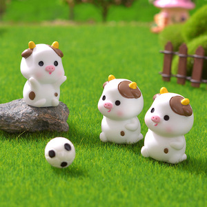 Kawaii miniatura <span class=keywords><strong>vaca</strong></span> lechera <span class=keywords><strong>3D</strong></span> resina Microlandschaft animales lindos resina artesanía resina encantos al por mayor para Decoración - Product Image 4
