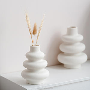 Jarrón decorativo Juego de 2 jarrón con forma de espiral de porcelana blanca Beige florero de cerámica hueco Circular decoración de Adorno - Product Image 1