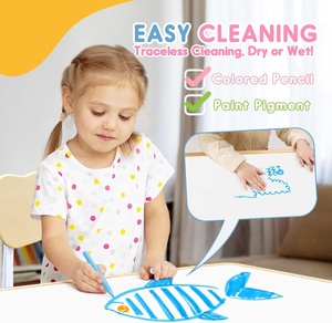 Table et 2 chaises modernes pour enfants en PP avec <span class=keywords><strong>tableau</strong></span> <span class=keywords><strong>blanc</strong></span> réglable pour tout-petits et bureau anti-graffiti pour salle de classe scolaire - Product Image 3