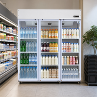 Kulkas Pendingin Minuman Vertikal 3 Pintu Kaca untuk Restoran 1500L, Lemari Pendingin Display