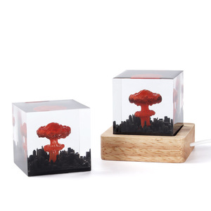 Lámpara Nocturna LED USB Cuadrada con Diseño de Nube de Explosión de Bomba Atómica de Resina, Control Táctil, Multicolor, Decorativa, Regalo - Product Image 1