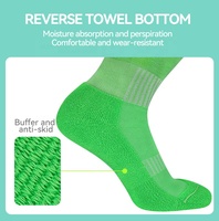 LINGTU Custom LOGO Sports Soccer Chaussettes Bas Hommes et Femmes Striped Knee High Football Socks Anti Slip Customs Gym Nonslip