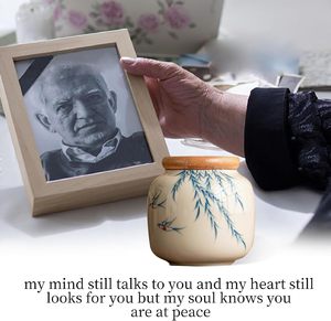 Urna in Ceramica Personalizzabile per Ceneri, Urna Commemorativa a Forma di Crisantemo, Portaceneri per i Propri Cari - Product Image 6