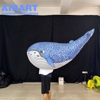 Costume de baleine bleue gonflable personnalisé, costume de performance gonflable sur le thème de l'océan pour défilé