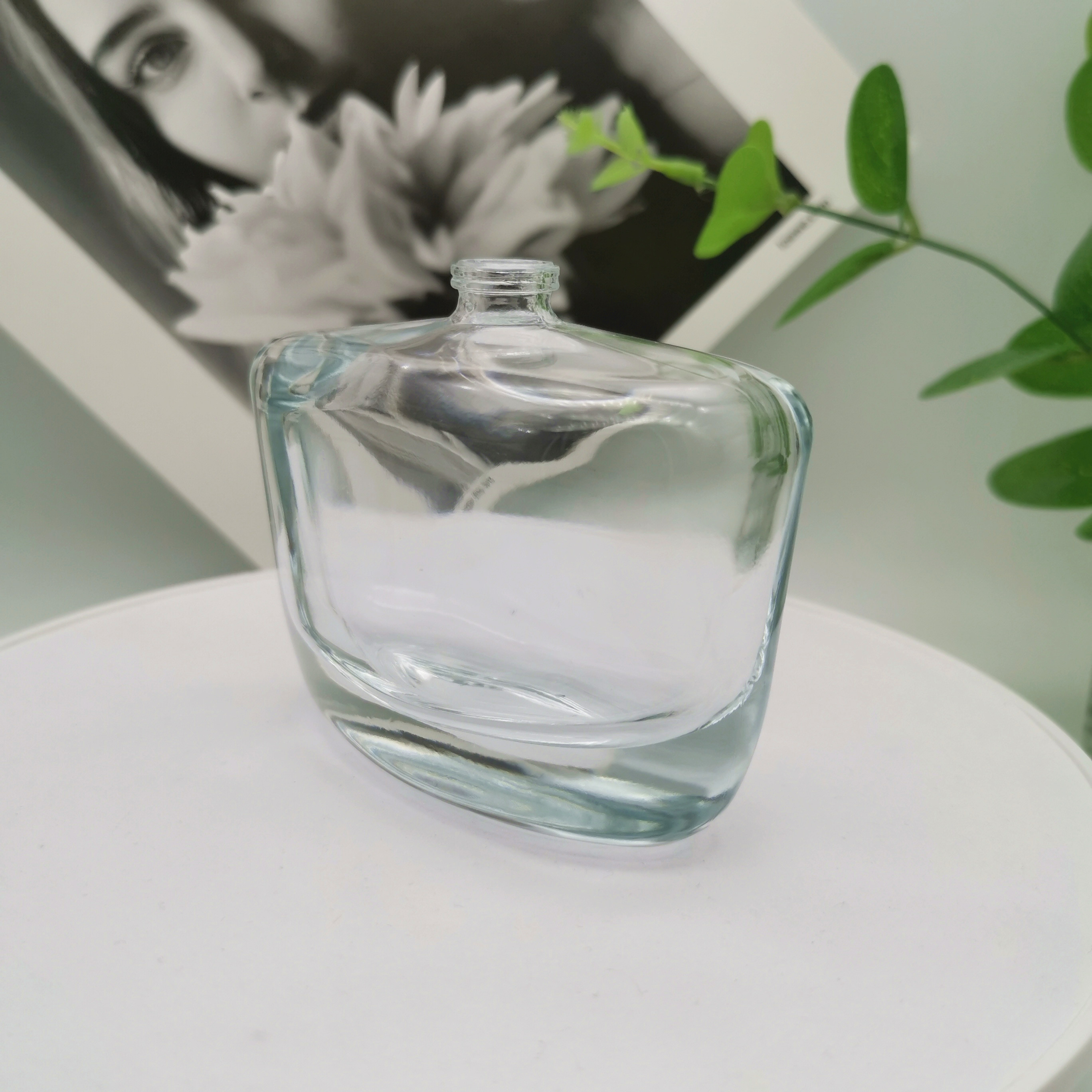 Transparent Female Perfume Spray Bottles 50ml 100ml Sample Refillable
