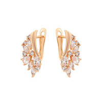 Directo de Almacén: Elegante Pendiente de Clip para Mujer con Zirconia Transparente Multicorte, Diseño de Ala de Abanico, Delicado, Radiante y No Irritante