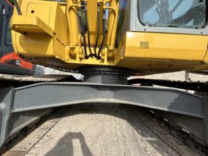 Pompe hydraulique Komatsu - Cylindre - Performances stables, faible consommation de carburant, poids opérationnel de 14,9 tonnes, capacité de la benne de 0,51 m³ - Product Image 4