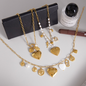Collier à breloques J&D Sentimental pour femme, plaqué or 18 carats, en acier inoxydable, <span class=keywords><strong>avec</strong></span> médaillon photo, perles coquillages et pendentifs célestes - Product Image 3