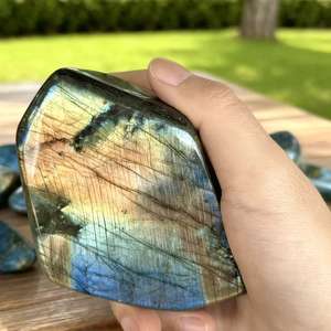 <span class=keywords><strong>ราคา</strong></span>โรงงาน งานฝีมือคริสตัลอื่นๆ คริสตัลบำบัดพลังงาน ลาบราดอไรต์สีฟ้าแบบฟรีฟอร์ม สำหรับตกแต่งบ้าน - Product Image 3