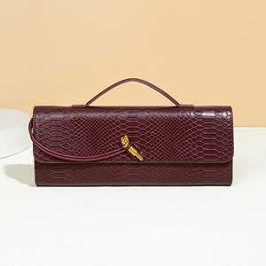 กระเป๋าแบรนด์เนมหรูหรา คุณภาพระดับกระจก ลายหนังจระเข้ กระเป๋าสะพายไหล่แบบพับได้สำหรับผู้หญิง ดีไซน์หรูหรา กระเป๋าถือแบบสานสำหรับออกงานกลางคืน - Product Image 1