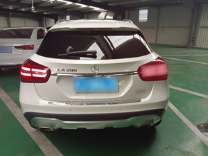 Guazi <span class=keywords><strong>precio</strong></span> bajo <span class=keywords><strong>Mercedes</strong></span>-Benz <span class=keywords><strong>GLA</strong></span> gasolina 2,0 SUV coche usado FWD 5 asientos - Product Image 4