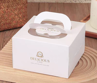 Boîte à gâteau minimaliste avec fenêtre transparente et poignée robuste, emballage élégant pour pâtisseries et desserts, logo personnalisé disponible