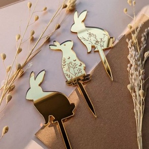 Accessoires de décoration de gâteaux pour la fête de Pâques, décorations en forme de lapin et de carotte pour rehausser vos créations culinaires - Product Image 3