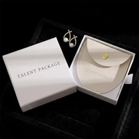 Pochette de rangement mini en cuir PU tendance pour bijoux (boucles d'oreilles, colliers) avec bouton-pression et logo gaufré, idéale pour les mariages