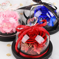 Décor à la maison Roses préservées Longlasting Flower Top Heart Shapei In Glass Dome Wedding Favors Gift Sets