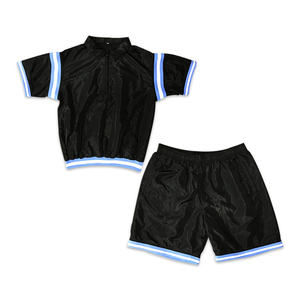 Short d'entraînement pour sports de plein air personnalisé en gros taille moyenne en toile avec décoration vintage méthode de tissage non tissé - Product Image 6