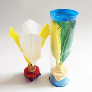 H21cm Plume Colorée Chinois Jianzi Beach Ball Badminton Kicking Shuttlecock pour le Sport en Plein Air et l'exercice du pied - Product Image 6