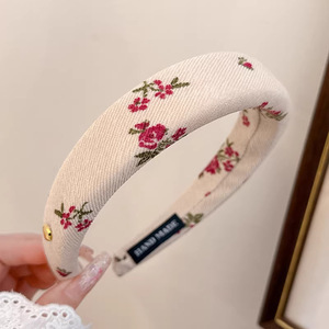 Serre-tête rembourré en tissu à motif floral vintage pour femme, idéal pour le quotidien, les fêtes et les mariages - Product Image 6