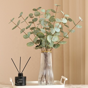 Luxe mariage maison jardin décor élégant vert eucalyptus <span class=keywords><strong>plante</strong></span> artificielle extérieur fenêtre affichage Arrangement en plastique - Product Image 6