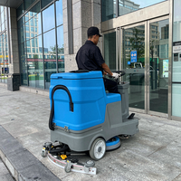 Autolaveuse autoportée S4 avec réservoir d'eaux usées de 78 L, autonomie de 3-4 heures, pour supermarchés et logistique