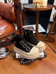 2026 nouveau printemps et été mode sport Sprint chaussures de <span class=keywords><strong>basket</strong></span>-ball Badminton volley-ball chaussures pour femmes - Product Image 4