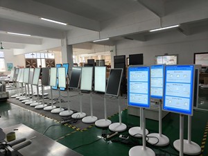 Veto 21.5 <span class=keywords><strong>24</strong></span> 32 Inch Di Động Thông Minh Android TV Với 4K Không Dây Di Chuyển Xây Dựng Trong Máy Ảnh Trong Nhà Bánh Xe Di Động Bán Buôn - Product Image 5