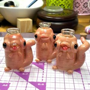 Estilo moderno, transfronterizo, nuevas artesanías de resina extrañas, tarro de gusano, adornos pequeños, decoraciones para el hogar y la sala de estar con formato de cuerda - Product Image 2