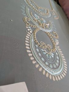 Ensemble semi-couturié en soie pure avec broderie à la main, Kurta, pantalon et dupatta, tenue ethnique de créateur pour femme, vêtement traditionnel - Product Image 4