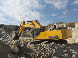 Excavadora de Orugas China de 70 Toneladas, Modelo 970E, con Hoja Topadora, Alto Momento de Carga, Componente Central del Motor, Equipo de Construcción, 1 Año de Garantía - Product Image 3