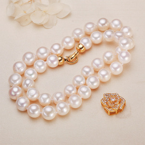 Collar de Perlas de Agua Dulce Redondas con Hebilla de Rosa Clásica de Zhuji, Chapado en Cobre, para Mamá y Abuela, Joyería Elegante sin Semillas - Product Image 4