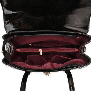 El nuevo bolso <span class=keywords><strong>de</strong></span> estilo coreano <span class=keywords><strong>con</strong></span> un diseño <span class=keywords><strong>de</strong></span> bandolera <span class=keywords><strong>de</strong></span> un solo hombro <span class=keywords><strong>de</strong></span> alta calidad para mujeres en 2025 ya está disponible para la exportación - Product Image 4