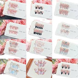 Prensa de ojo de gato hecha a mano de lujo en las <span class=keywords><strong>uñas</strong></span> Colección de 10 piezas-<span class=keywords><strong>Uñas</strong></span> postizas de gel acrílico Premium, efecto de brillo elegante para mujeres - Product Image 3