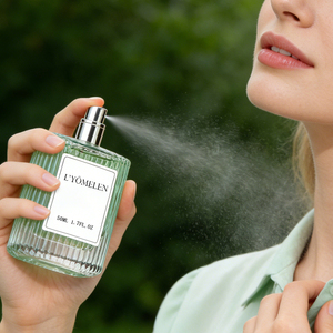 Colonia Corporal Cremosa y Dulce de Sándalo Orgánico al por Mayor, Aroma Floral Moderno, Lujoso, Duradero y Intenso, Eau de Parfum - Product Image 3