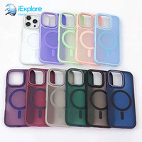 Étui de téléphone pour iPhone 16 PRO Max en TPU PC mat brillant 2 en 1 avec aimant puissant et fenêtre de caméra en métal
