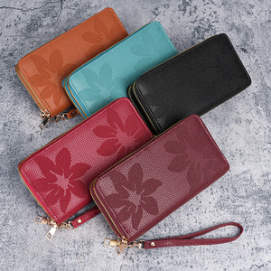 Cartera larga vintage con estampado floral para mujer, con doble cremallera, gran capacidad, para teléfono móvil, tarjetero multicapa y correa de muñeca - Product Image 5