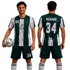 Ensemble d'entraînement de football personnalisé, respirant et imperméable, avec t-shirt et short imprimés par transfert thermique, dernier design - Product Image 1