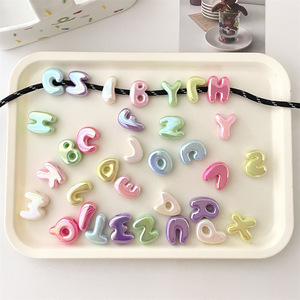 Cuentas de letras del alfabeto acrílicas iridiscentes chapadas en color, sueltas, para manualidades DIY, para hacer joyas, pulseras y accesorios para llaveros - Product Image 4
