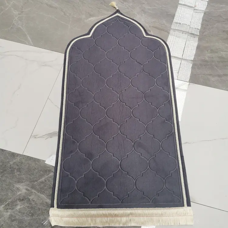 Muslim Islamic Ramadan Soft Velvet Embossed Foam Non Slip Thick Sejadah prayer mat for muslim