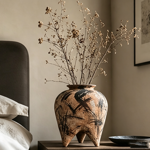 Vase <span class=keywords><strong>en</strong></span> céramique terracotta à base trépied, style pincelée d'encre, rustique Wabi Sabi, pour décoration de table de chevet de chambre - Product Image 1