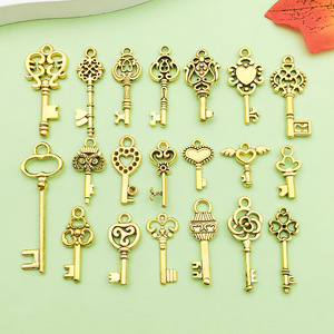 จี้กุญแจโลหะผสมสีทองโบราณ รูปทรงหลากหลาย อุปกรณ์ตกแต่งเครื่องประดับ DIY สไตล์เรโทรศิลปะ สำหรับทำสร้อยข้อมือและสร้อยคอ - Product Image 5