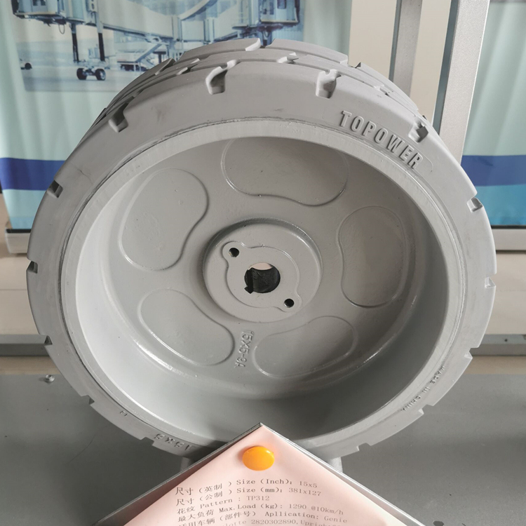 Genie 3246 DINGLI JCPT1212 Sinoboom GTJZ08 Scissor Lift Tire 15x5 Mould on Solid Tyre Manufacturer