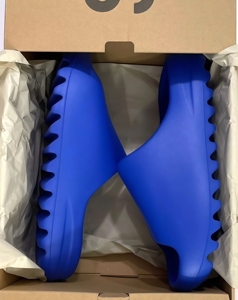 <span class=keywords><strong>Sandali</strong></span> Cloud Slides Bone Onyx con Scatola <span class=keywords><strong>per</strong></span> Donna e Uomo, Ciabatte Imbottite Antiscivolo con Suola Spessa in Schiuma EVA, <span class=keywords><strong>Comodi</strong></span> <span class=keywords><strong>Sandali</strong></span> da Uomo - Product Image 4