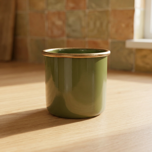 Taza de Cerámica Esmaltada Verde Oliva, Taza Redonda con Borde Dorado para Escritorio y Hogar - Product Image 1