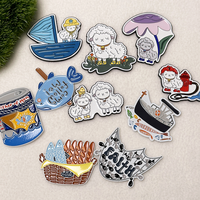 Badges et broches en métal au design tendance, avec logo personnalisé, émail dur ou souple, pour la décoration de vêtements