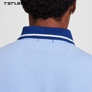 Ensemble polo et short demi-zip avec ourlet côtelé et manches contrastantes, fabriqué sur mesure pour homme, style rétro, pour le tennis et le sport - Product Image 4