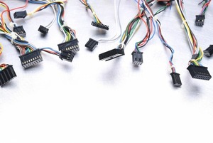 Câble adaptateur RG58 personnalisé en usine, connecteur femelle à bride carrée de type N vers connecteur mâle Pigtail - Product Image 1