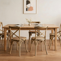 Chaise en bois massif empilable populaire et élégante à dossier en X pour restaurant et mariage