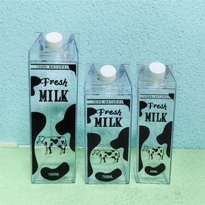 Lot de 4 bouteilles d'eau en carton de lait transparent, gobelet carré transparent créatif (17 OZ - Lot de 4) : Amélioration de l'habitat - Product Image 1