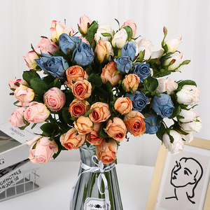 Ramo de rosas artificiales de 7 cabezas, flores de seda de alta simulación para decoración del hogar, boda, regalo del Día de San Valentín - Product Image 2