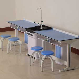 مقاعد مخبرية مخصصة من الراتنج الإيبوكسي - Product Image 3